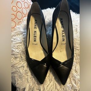 Anne Klein flex kitten heels size 7